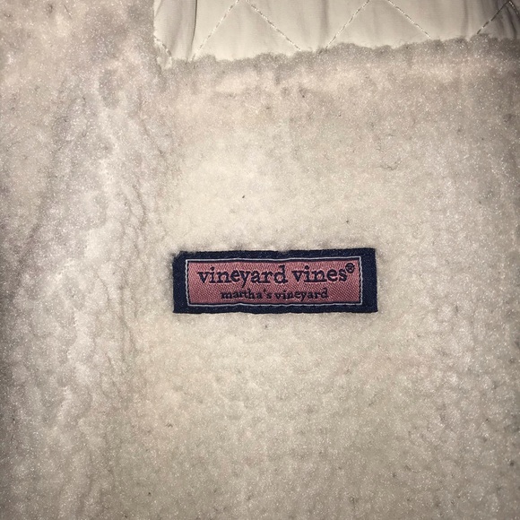 white vineyard vines vest - Picture 4 of 6